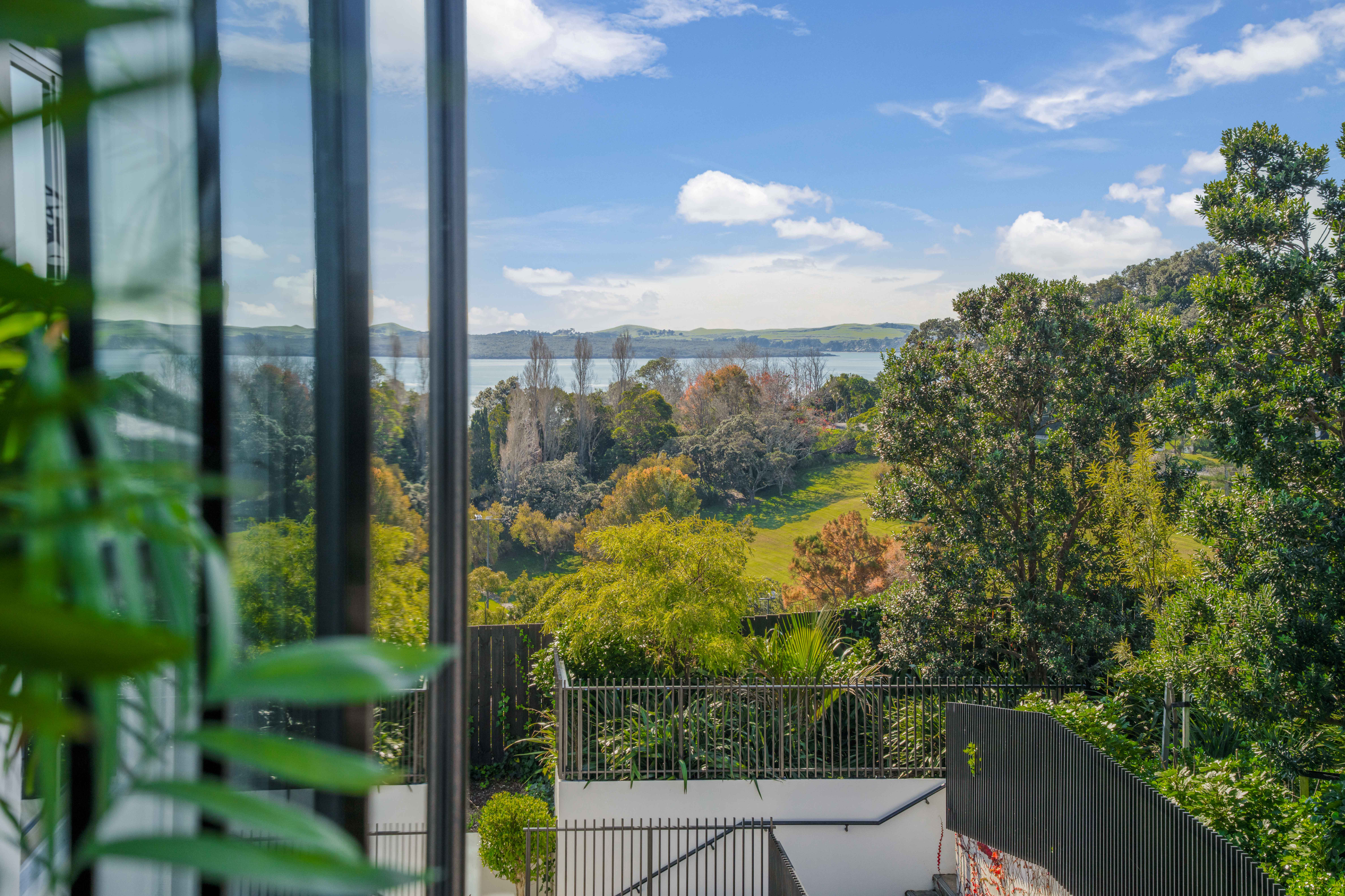 The Helier Apartment 605 Balcony Two
